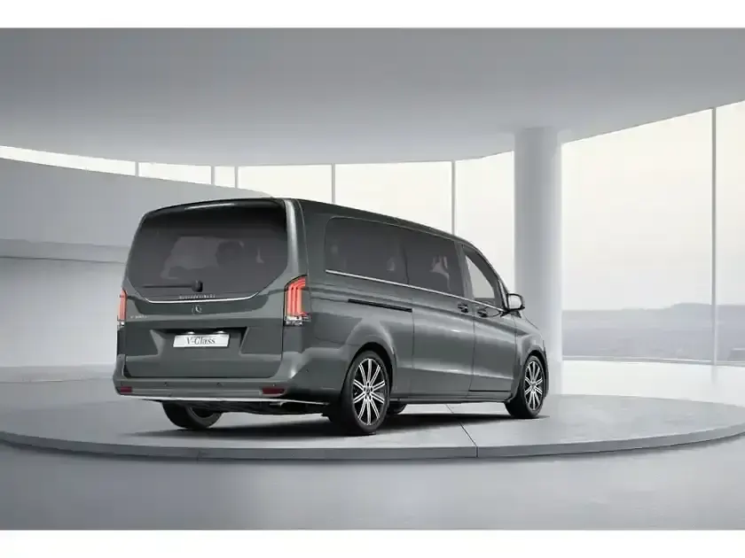 Gebraucht Mercedes V300 Avantgarde 237 PS (174 kW) 2025 Graphitgrau metallic Van / Kleinbus