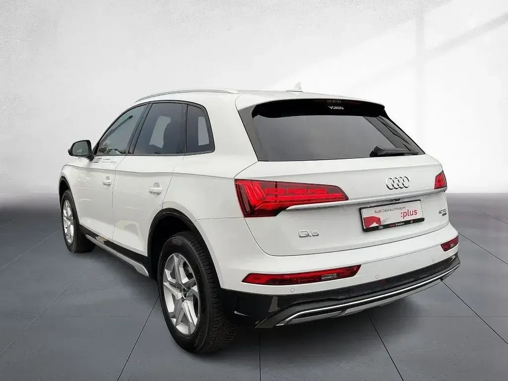 Gebraucht Audi Q5 Advanced Plus 204 PS (150 kW) 2024 Arkonaweiß SUV