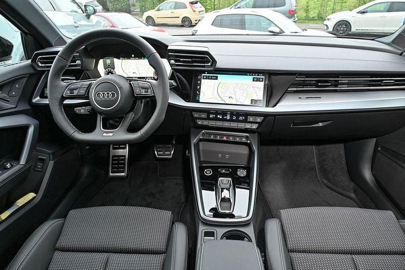 Gebraucht Audi A3 S-Line 150 PS (110 kW) 2025 Gletscherweiß metallic Limousine