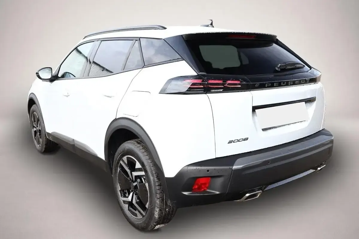Neu Peugeot 2008 Allure 136 PS (100 kW) 2025 Manufacturer SUV