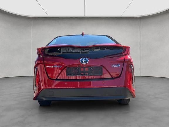 Gebraucht Toyota Prius Plus 122 PS (89 kW) 2019 Sonderfarbe granatapfelrot metallic Kleinwagen
