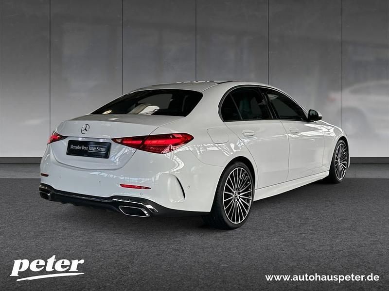 Gebraucht Mercedes C180 Premium 170 PS (125 kW) 2024 Manufaktur lack manufaktur opa Limousine