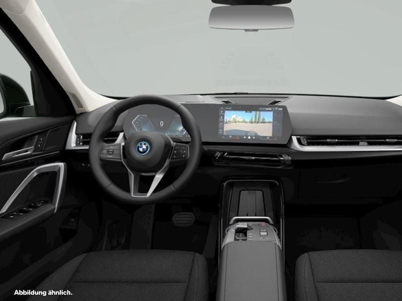 Neu BMW iX1 Performance 230 kW (313 PS) 2026 Schwarz SUV