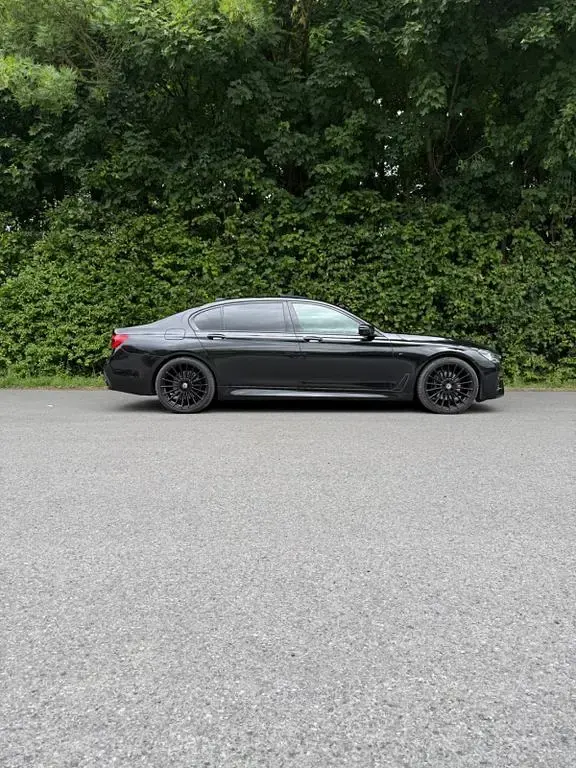 Gebraucht BMW 740L M Sport 400 PS (294 kW) 2016 Schwarz Limousine