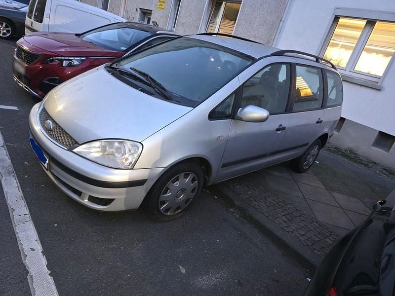 Gebraucht Ford Galaxy Ambiente 116 PS (85 kW) 2001 Grau Van / Kleinbus