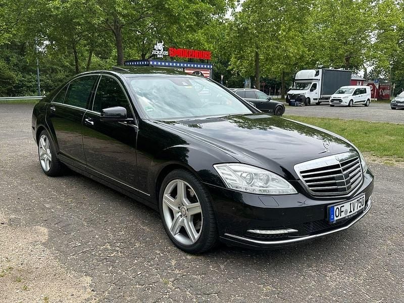 Schwarz Gebraucht 2013 Mercedes S350 Limousine | 13.900 € (Superpreis) - Bild 1/4