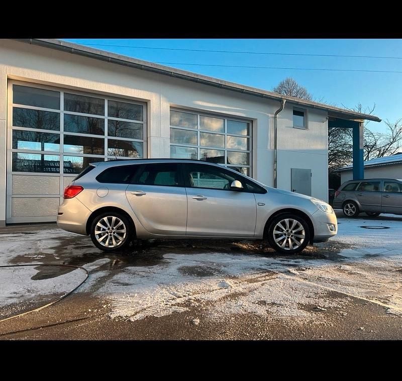 Gebraucht 2012 Opel Astra Kombi | 4.300 € (Fairer Preis) - Bild 1/4