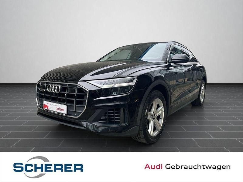 Mythosschwarz metallic Gebraucht 2022 Audi Q8 Ambiente SUV | 54.890 € (Superpreis) - Bild 1/4