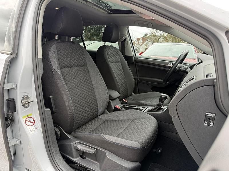 Gebraucht VW Golf VII R-line 150 PS (110 kW) 2018 Silber Limousine