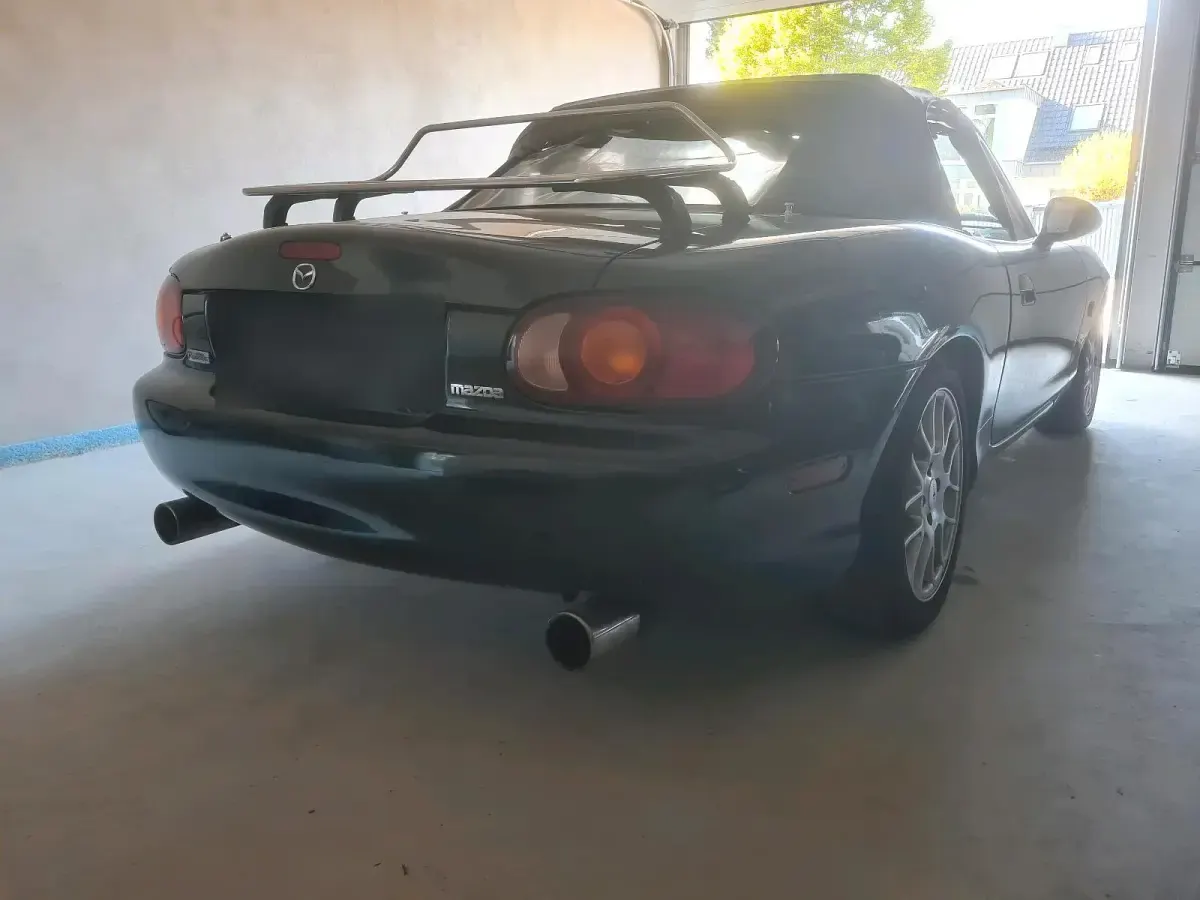 Usata Mazda MX5 110 CV (80 kW) 2000 Verde Cabrio