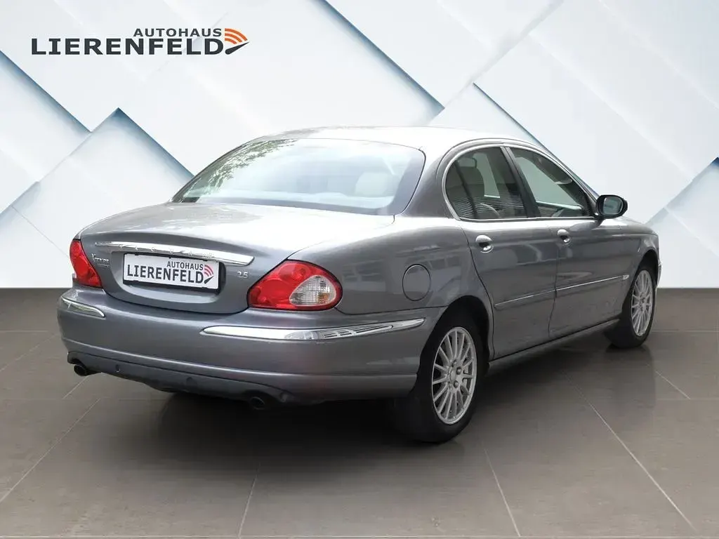Gebraucht Jaguar X-type Executive 196 PS (144 kW) 2005 Grau Limousine