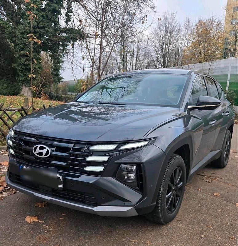 Grau Gebraucht 2025 Hyundai Tucson SUV | 33.700 € (Superpreis) - Bild 1/4