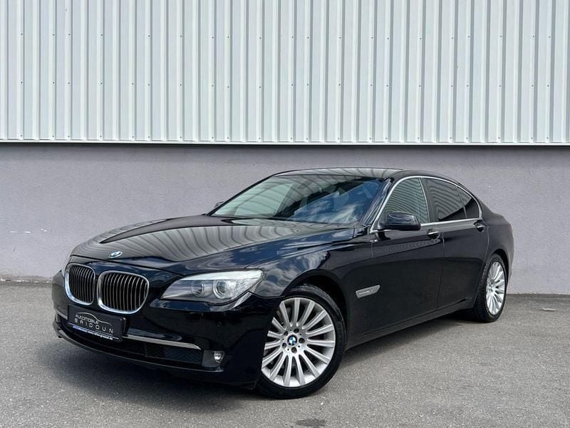Schwarz Gebraucht 2010 BMW 750 Limousine | 12.490 € (Superpreis) - Bild 1/4
