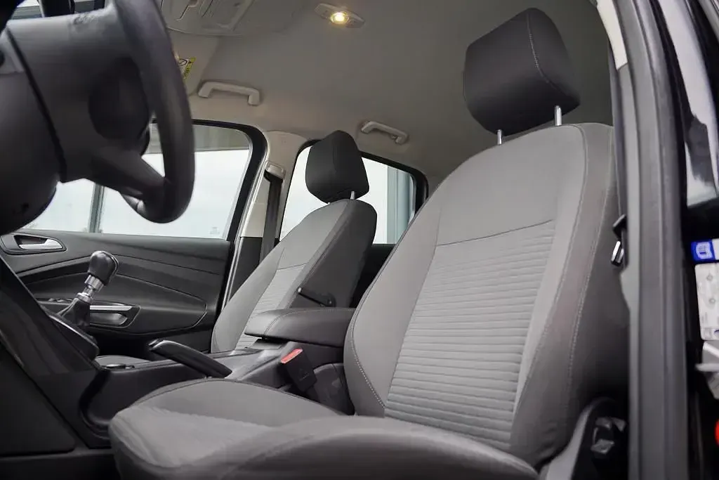 Gebraucht Ford C-MAX Titanium 150 PS (110 kW) 2018 Schwarz Van / Kleinbus
