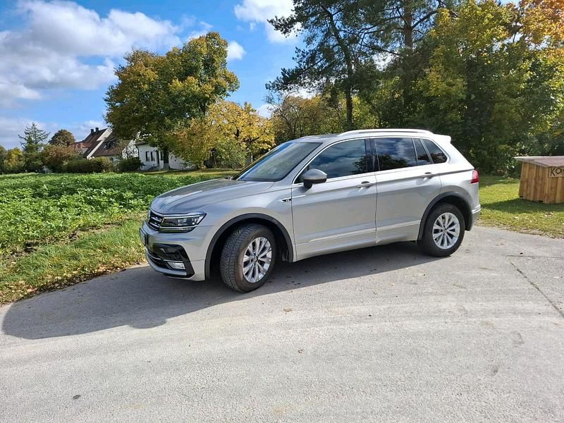 Grau Gebraucht 2017 VW Tiguan R-line SUV | 21.600 € (Superpreis) - Bild 1/4
