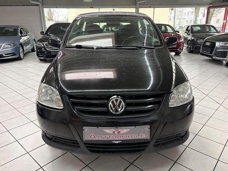 Usata VW Fox Basis 54 CV (39 kW) 2005 Nero Utilitaria