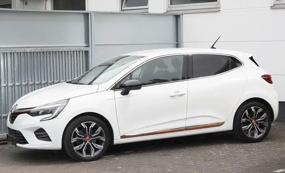 Gebraucht Renault Clio V 131 PS (96 kW) 2021 Weiß Limousine