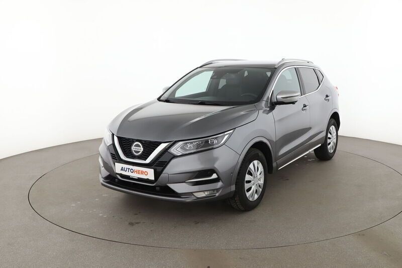 Grau Gebraucht 2020 Nissan Qashqai Tekna+ SUV | 18.350 € (Guter Preis) - Bild 1/4