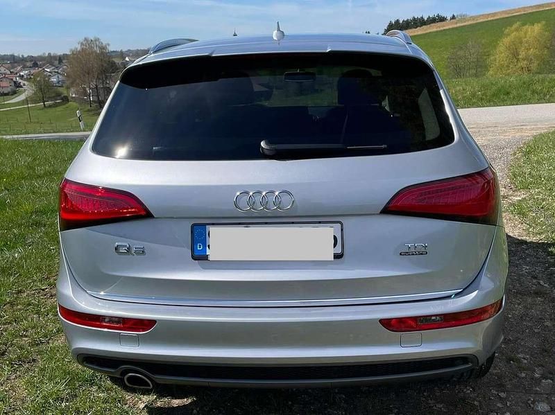 Gebraucht Audi Q5 163 PS (119 kW) 2017 Silber SUV