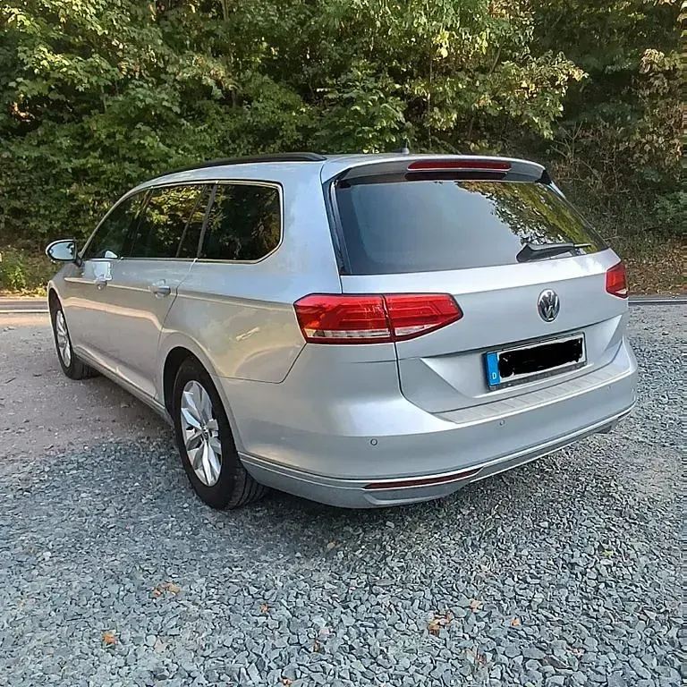 Gebraucht VW Passat Comfortline 150 PS (110 kW) 2018 Silber Kombi