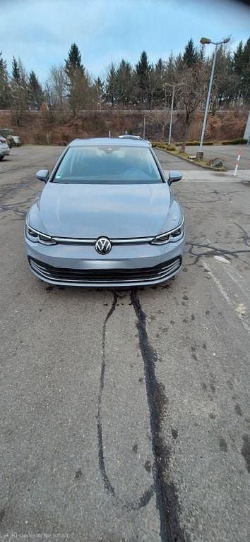 Grau Gebraucht 2022 VW Golf Style Limousine | 21.300 € (Superpreis) - Bild 1/4