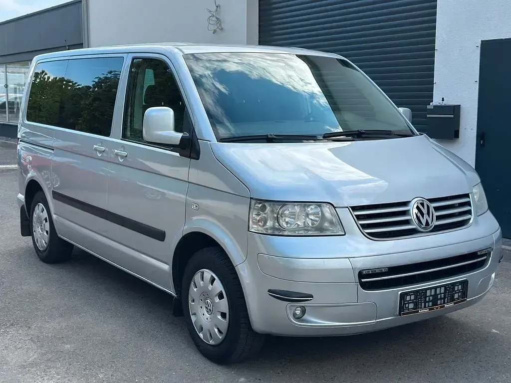Gebraucht VW Caravelle 174 PS (127 kW) 2005 Silber Van
