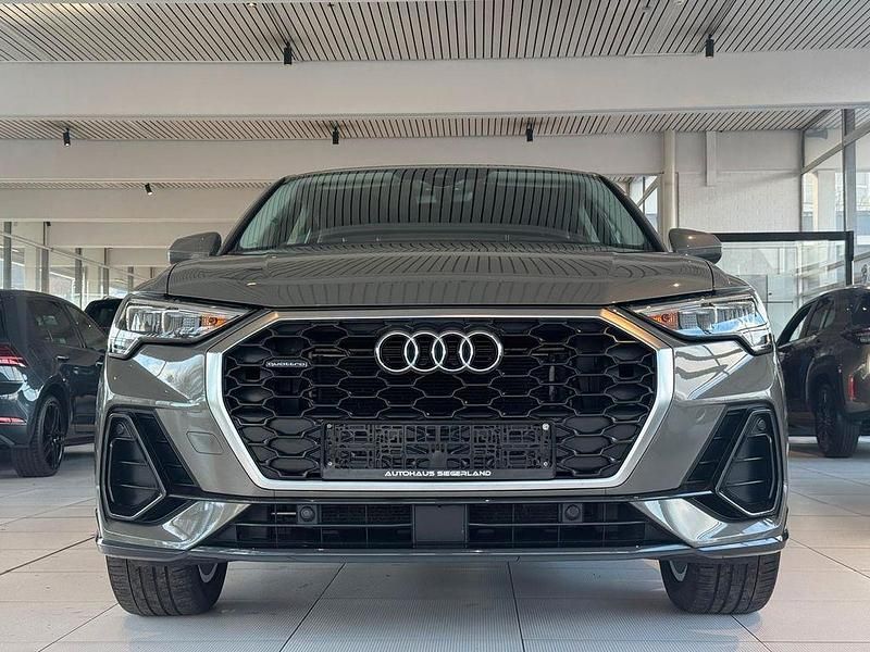Gebraucht Audi Q3 Sportback Basis 230 PS (169 kW) 2020 Grau SUV