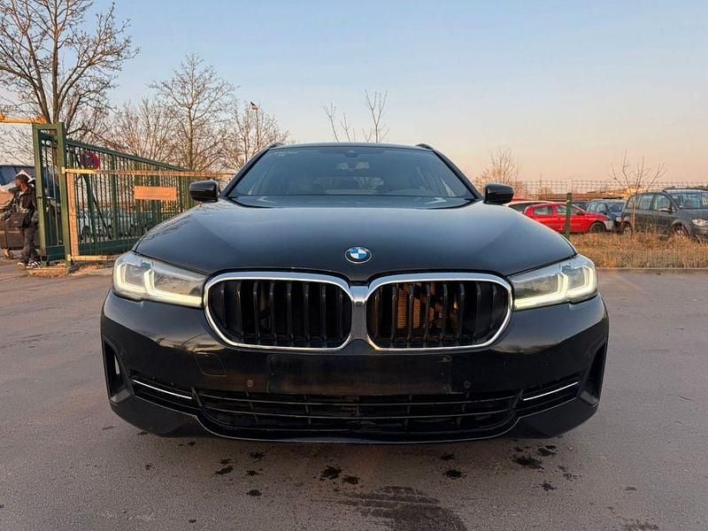Gebraucht BMW 520 Shadowline 190 PS (139 kW) 2020 Schwarz Kombi