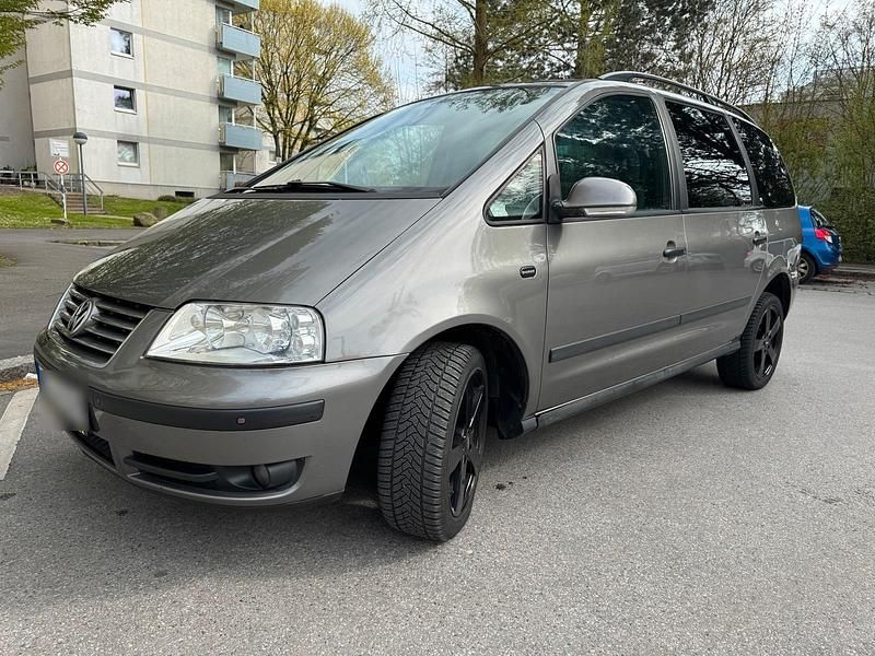 Second-hand VW Sharan 140 CP (102 kW) 2007 Monovolum
