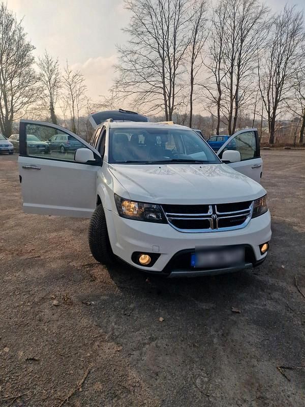 Gebraucht Fiat Freemont 170 PS (125 kW) 2012 Weiß SUV