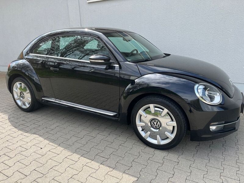 Deep black perleffekt Gebraucht 2011 VW Beetle Design Kleinwagen | 8.800 € (Etwas zu teuer) - Bild 1/4