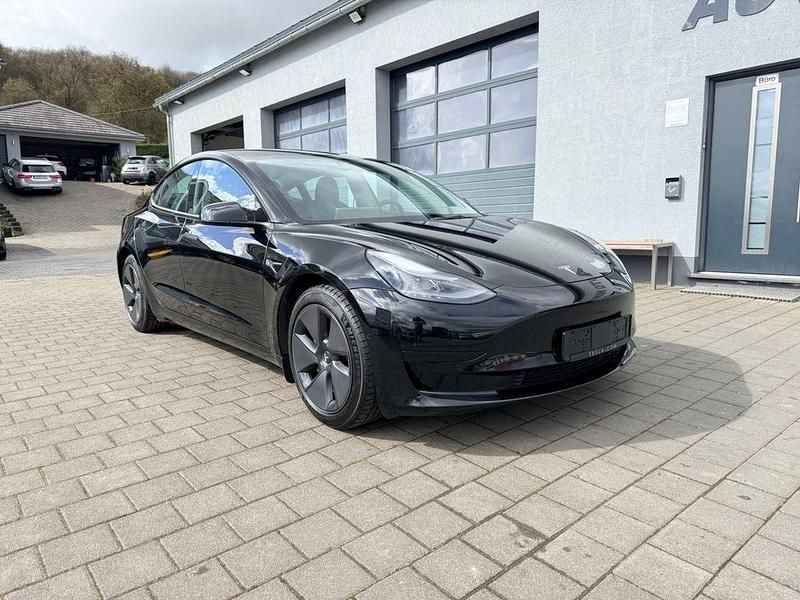 Gebraucht Tesla Model 3 Standard Range Plus 208 kW (283 PS) 2021 Schwarz Limousine
