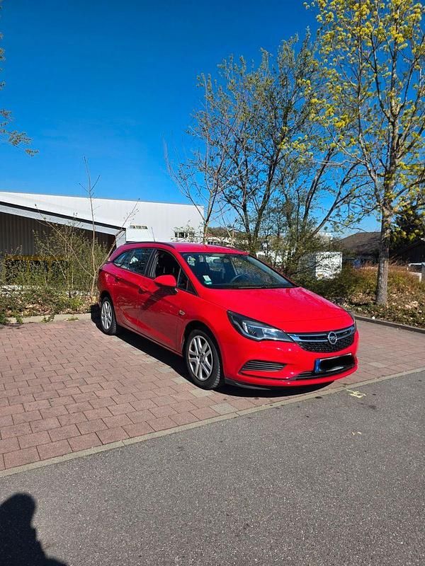 Gebraucht Opel Astra 125 PS (91 kW) 2016 Rot Kombi