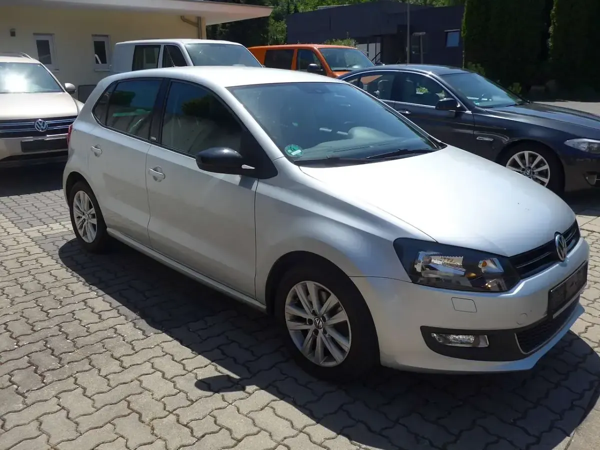Gebraucht VW Polo Style 105 PS (77 kW) 2011 Reflexsilber metallic Kleinwagen