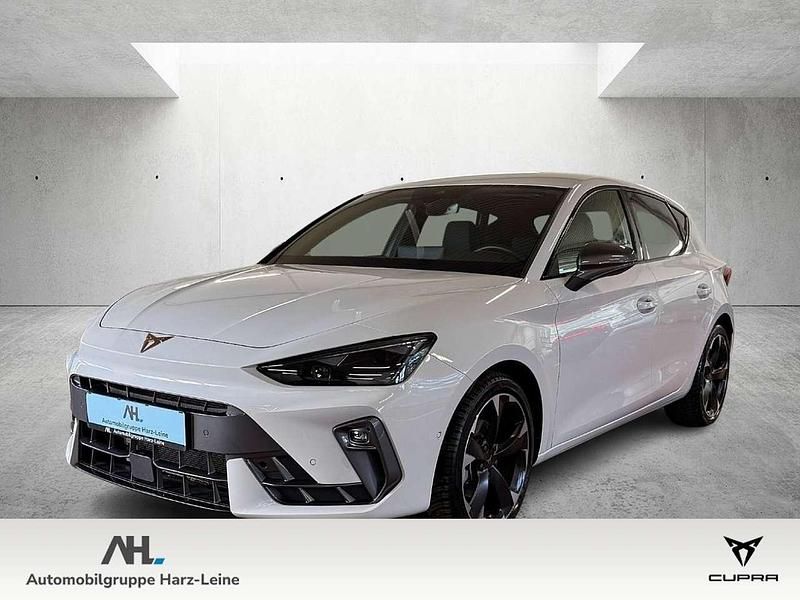 Usata Cupra Leon 150 CV (110 kW) 2024 Bianco Berlina