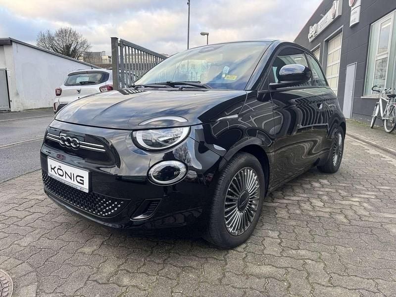 Onyx schwarz Gebraucht 2022 Fiat 500e Icon Kleinwagen | 15.990 € (Superpreis) - Bild 1/4