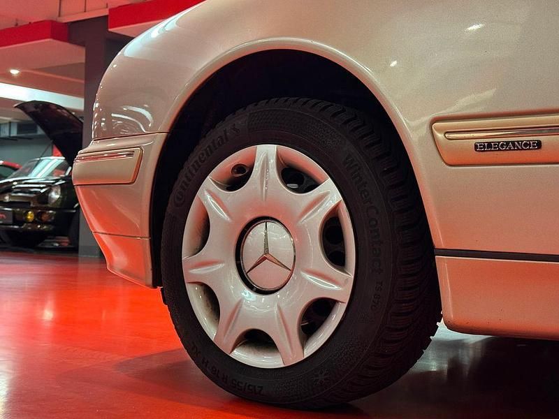 Gebraucht Mercedes E320 Elegance 224 PS (164 kW) 1999 Beige Limousine