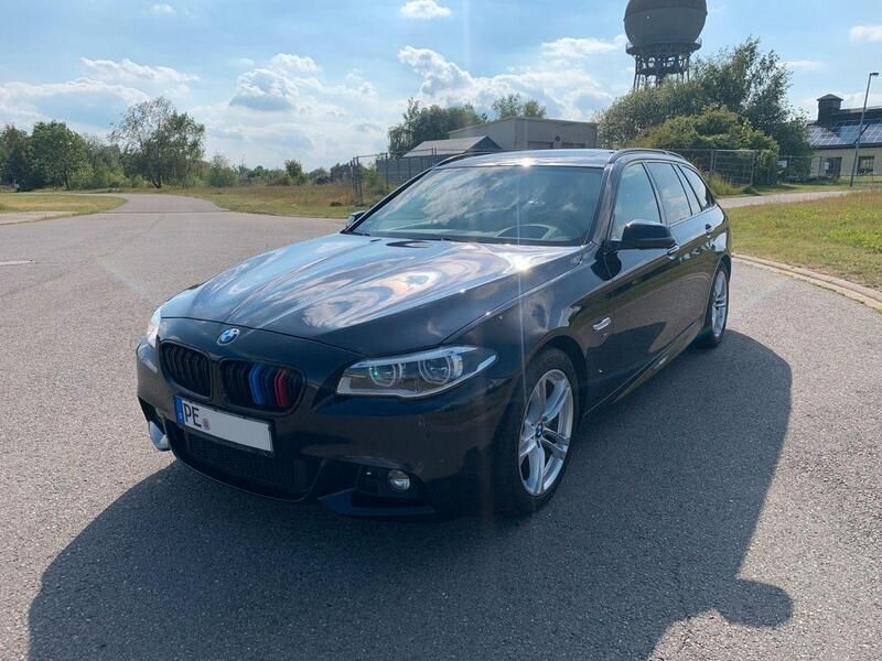 Schwarz Gebraucht 2016 BMW 530 M Sport Kombi | 17.890 € (Guter Preis) - Bild 1/4