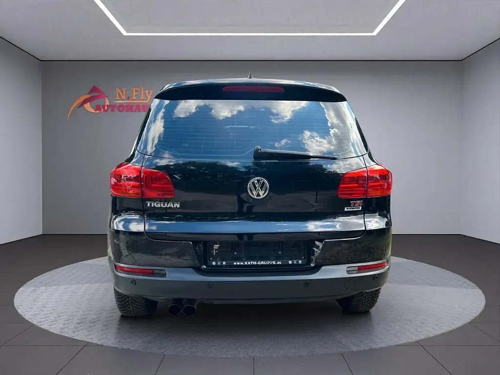 Gebraucht VW Tiguan Trendline 160 PS (117 kW) 2014 Schwarz SUV