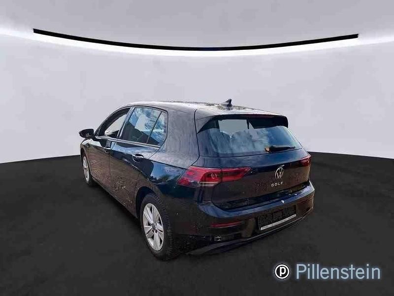 Gebraucht VW Golf VIII Life 150 PS (110 kW) 2022 Schwarz Limousine
