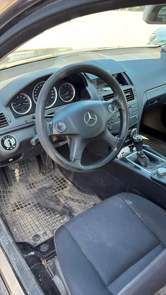 Gebraucht Mercedes C200 136 PS (100 kW) 2009 Schwarz Kombi