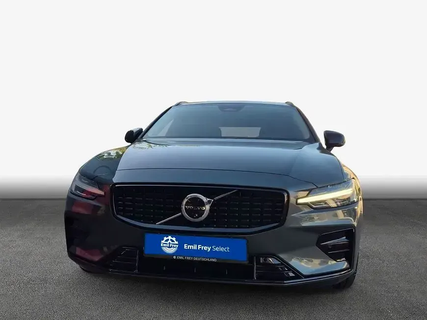 Gebraucht Volvo V60 Plus 197 PS (144 kW) 2025 Forest lake metallic Kombi