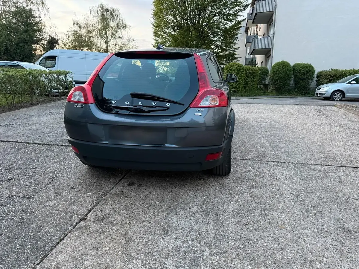 Second-hand Volvo C30 109 CP (80 kW) 2009 Gri Hatchback