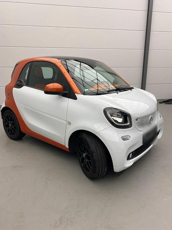 Orange Gebraucht 2015 Smart ForTwo Coupé Coupé | 6.500 € - Bild 1/4