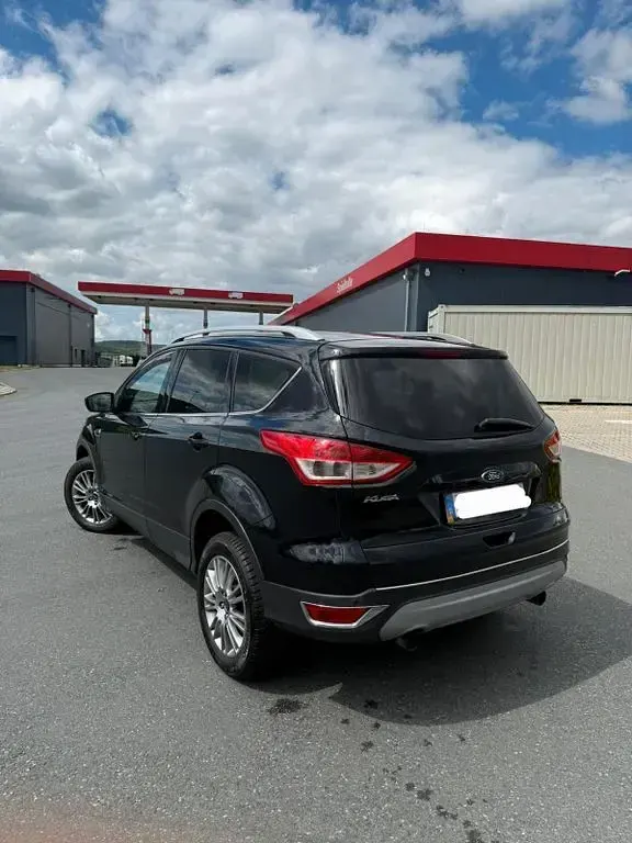 Gebraucht Ford Kuga Titanium 140 PS (102 kW) 2013 Schwarz SUV