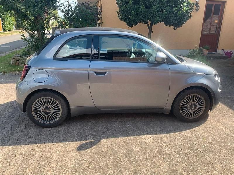 Gebraucht Fiat 500e Icon 86 kW (118 PS) 2022 Grau Cabrio