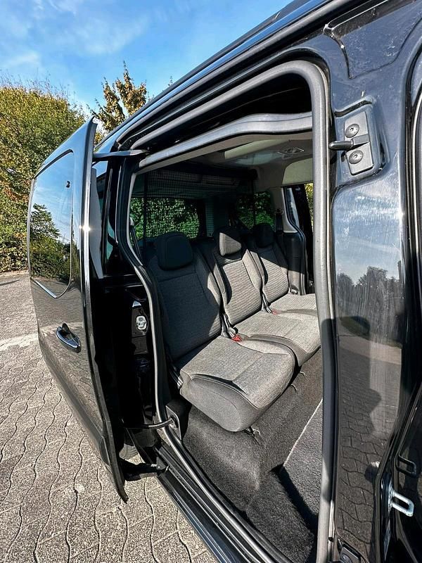 Gebraucht Citroën Berlingo 99 PS (72 kW) 2018 Schwarz Van / Kleinbus