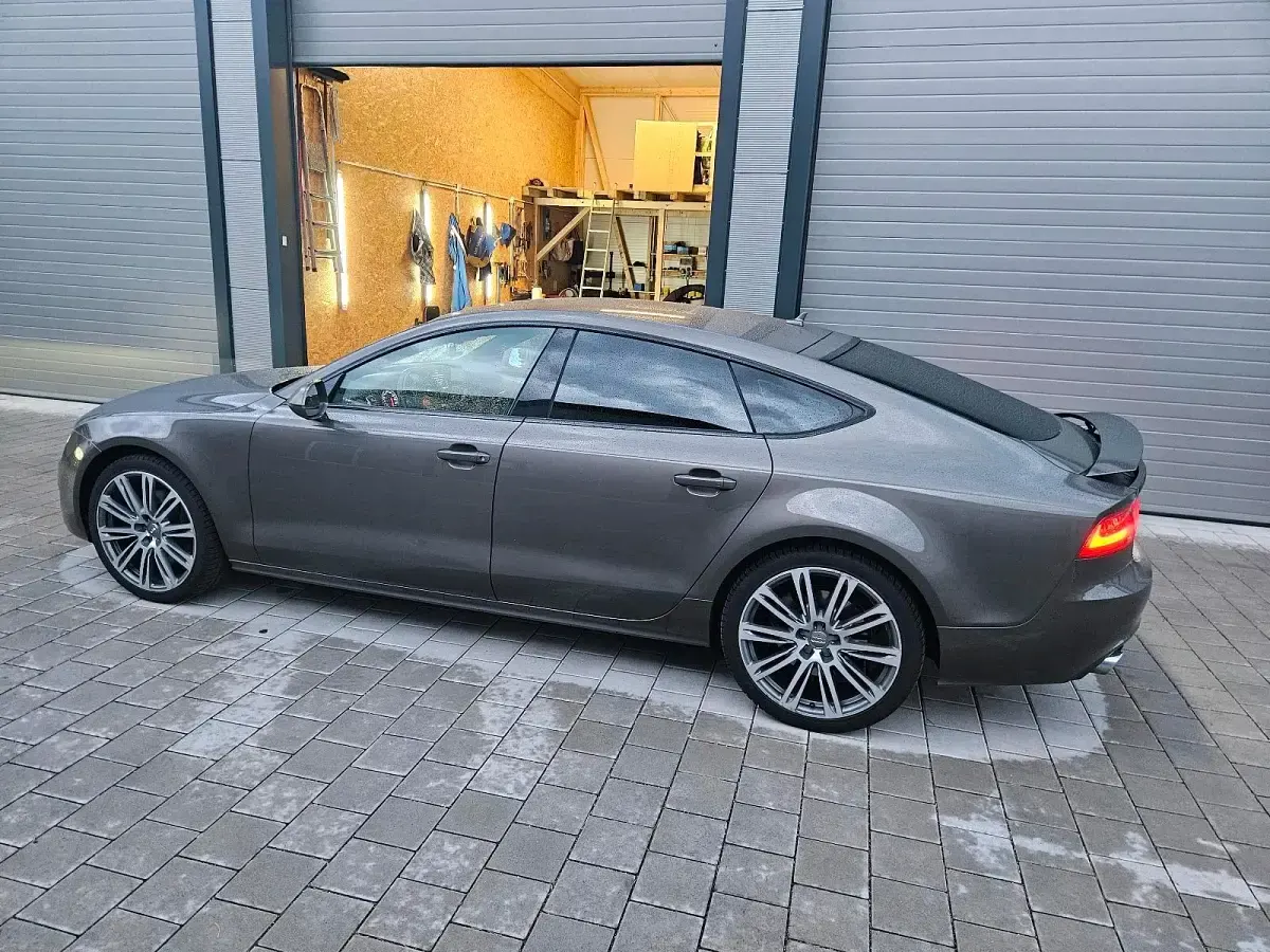 Gebraucht Audi A7 S-Line 313 PS (230 kW) 2012 Grau Kleinwagen
