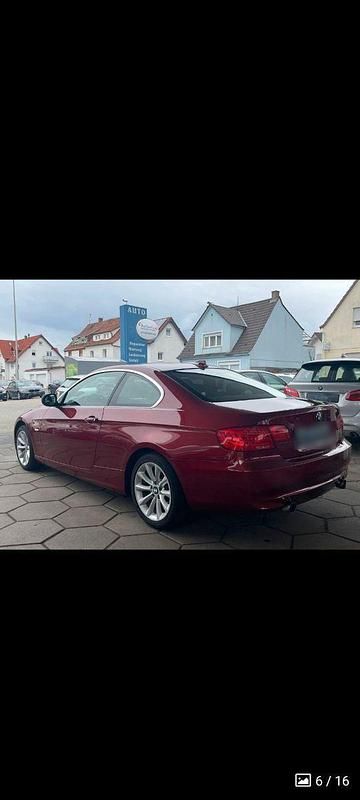 Gebraucht BMW 335 Sport Line 306 PS (225 kW) 2012 Rot Coupé