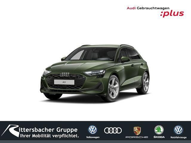 Distriktgrün metallic Gebraucht 2025 Audi A3 Comfort Limousine | 38.390 € (Superpreis) - Bild 1/2